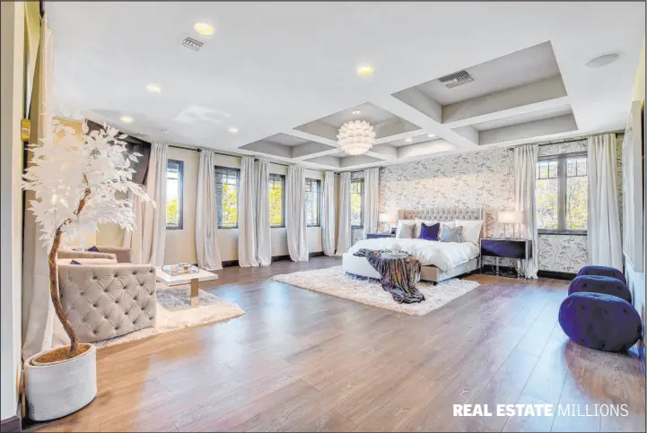  ?? Simply Vegas ?? REAL ESTATE MILLIONS
The master suite has two sitting areas and a wraparound balcony. The 12,345-square-foot home is in The Ridges in Summerlin.