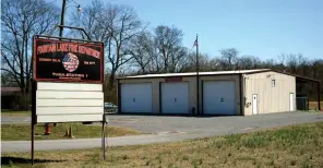  ?? The Sentinel-Record/Donald Cross ?? ■ The Fountain Lake Fire Protection District’s chief resigned at an executive session the district’s board convened Monday night at Fire Station No. 1.