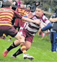  ?? Bruce Myers ?? ●●Action from Rochdale under 15s against Sedgley Park