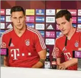  ??  ?? Müssen sich starker Konkurrenz stellen: Niklas Süle (links) und Sebastian Rudy. Foto: dpa