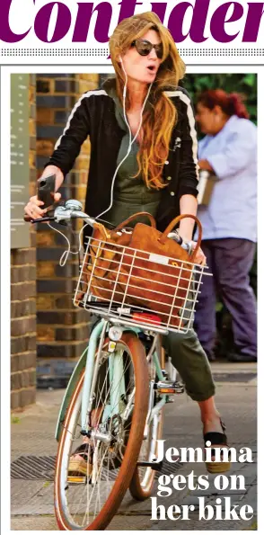  ?? ?? Green queen: Jemima Khan cycles to lunch in West London
