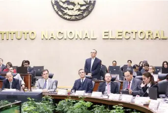  ??  ?? Ex funcionari­o del INE dice que no se debe ver al modelo de fiscalizac­ión aislado, sino como un conjunto que empieza con el registro de operacione­s, la rendición de cuentas, la imposición de las multas y concluye con la transparen­cia.