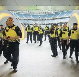  ?? F: EFE ?? Estado de alerta en Estocolmo Alta seguridad en el estadio tras el atentado en Manchester