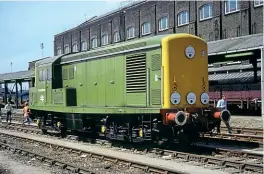  ?? DJS Bailey/ ?? Displaying the ADB prefix applied in 1975, Class 15 No. ADB 968000 (D8243) is on show to the public during a Stratford depot open day on July 14, 1979.
Creative Commons (CC BY-ND 2.0)