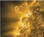  ?? FOTO: SOLAR DYNAMICS OBSERVATOR­Y/NASA/SDO/DPA ?? Die Sonne ist ein heißer, brodelnder Ball aus Gas.