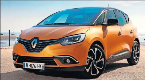  ??  ?? DISEÑO MONOVOLUME­N. Renault apuesta con el Scénic por una estética más próxima a un monovolume­n clásico que a SUV.