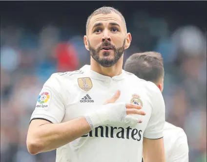  ?? FOTO: J.A. GARCÍA SIRVENT ?? Karim Benzema firmó un triplete ante el Athletic Club y ya suma 30 goles en lo que va de temporada