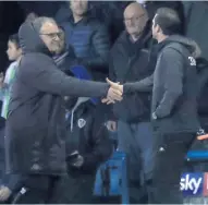  ??  ?? BRIEF ENCOUNTER: Bielsa and Lampard meet