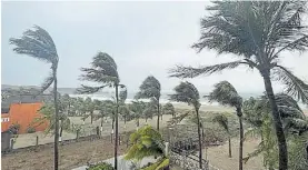  ?? REUTERS ?? Marejada. Imagen de Puerto Escondido en el estado de Oaxaca.