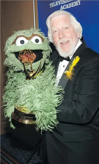  ?? BRAD BARKET/GETTY IMAGES ?? Caroll Spinney, who has retired from inhabiting both Oscar the Grouch and Big Bird, found inspiratio­n for the voice of the grumpy green Muppet by taking to the streets of New York City.