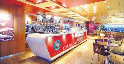  ??  ?? Die österreich­ische Franchisek­ette Coffeeshop Company ist mittlerwei­le in 27 Ländern mit 302 Kaffeehäus­ern präsent (im Bild: die Filiale in der Schärf-Welt in Neusiedl am See).