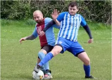  ??  ?? Ashridge Park Royals beat FC Harmanswat­er in the Bracknell Sunday League Sultan Cup