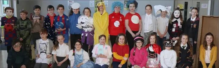  ??  ?? Fifth class students at World Book Day in Enniscorth­y Gaelscoil.