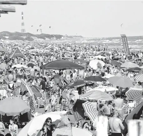  ?? FOTOS: FACUNDO MORALES Y ARCHIVO LA NUEVA. ?? Monte Hermoso trabaja desde hace años para pasar de ser un balneario regional a tener un fuerte impacto nacional.