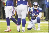  ?? Seth Wenig / Associated Press ?? New York Giants cornerback Eli Apple is shaken up after a play against the Philadelph­ia Eagles during the first half on Dec. 17.