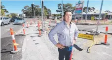  ?? Picture: RICHARD GOSLING ?? Horner’s of Sorrento owner Rob Horner says works on Bundall Rd are killing his business.