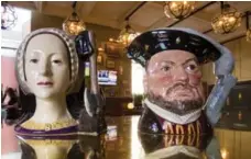  ??  ?? Anne Boleyn and King Henry VIII as mugs.