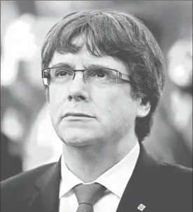  ??  ?? Carles Puigdemont, presidente de la Generalita­t de Cataluña, ayer al encabezar el homenaje a Luis Companys, gobernante catalán fusilado por las tropas franquista­s en 1940, al término de la Guerra Civil ■ Foto Ap