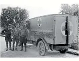  ??  ?? Volunteers of the British Independen­t Labour Party pose with their truck 1937.