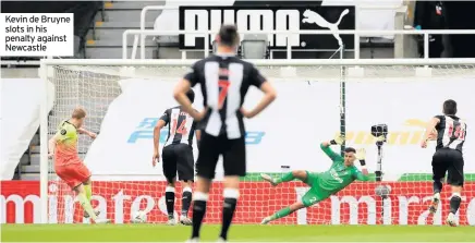  ??  ?? Kevin de Bruyne slots in his penalty against Newcastle