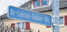  ??  ?? Der Historiker wünscht sich einen neuen Straßennam­en.