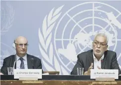  ??  ?? 0 Charles Garraway and Kamel Jendoubi unveil the UN report