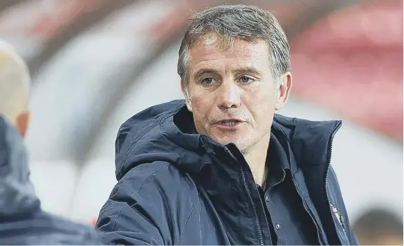  ??  ?? The lesson Sunderland boss Phil Parkinson must learn from Charlton, Portsmouth and Ipswich Town ahead of their next fixture.