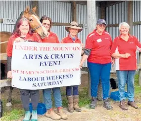  ?? Photo / Supplied ?? Some of the fantastic Central Taranaki Riding for the Disabled team with Toya and Golden Boy.