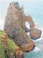  ?? PICTURE: GUY ROGERS ?? STUPENDOUS: Cathedral Rock, left, south of Waterfall Bluff on the Wild Coast of the Transkei, is a classic Pondoland landmark.