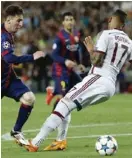  ?? ARCHIVO ?? Esta es la jugada en la que Messi “le quebró la cintura” a Boateng.