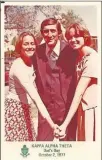  ??  ?? Columnist and Daddy's girl Paula Burkes (left) and her twin, Pamela Burkes-Smith, pose in the fall of 1977 with their father, the late Don W. Burkes.