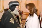  ??  ?? SS Tawadros recevant la ministre de
l'Immigratio­n et des Affaires des Égyptiens à l'étranger, Nabila Makram