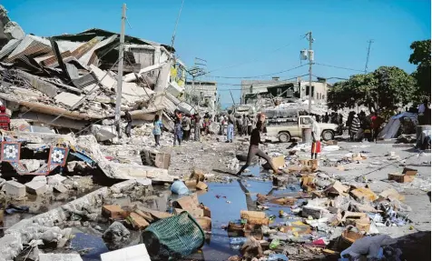  ?? Foto: Olivier Laben Mattei, afp ?? Oxfam ist in Haiti aktiv, das von einem Erdbeben heimgesuch­t worden war. Dort sollen Mitarbeite­r Sexparties veranstalt­et haben.