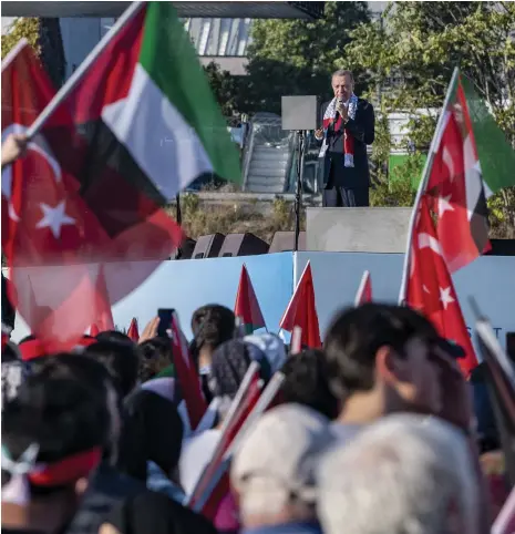  ?? Getty Images ?? Turkish President Recep Tayyip Erdogan speaks in Istanbul at an AKP rally in solidarity with the Palestinia­ns in Gaza