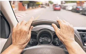  ?? FOTO: TOA55 ?? Immer wieder verursache­n ältere Menschen schwere Unfälle.