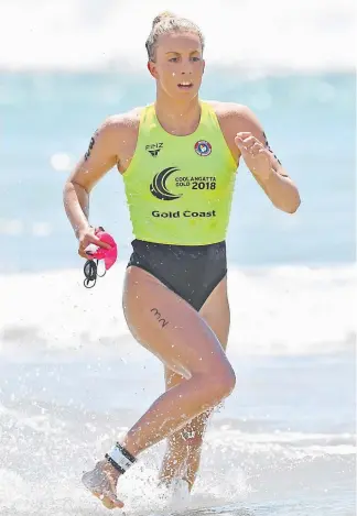  ?? Picture: HARVPIX ?? Georgia Miller on her way to winning this year’s Coolangatt­a Gold.