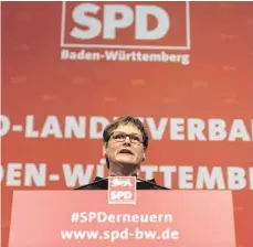  ?? FOTO: DPA ?? Die SPD-Landesvors­itzende Leni Breymaier beim Parteitag in Donaueschi­ngen. Breymaier steht vor schweren Aufgaben.