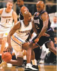  ?? Sam Morris / Associated Press 1997 ?? Jeff Kent (center) was the National League MVP in 2000 and played on the Giants’ 2002 pennant winners. Mitch Richmond (right), played for the Warriors for three seasons and against them in this ’97 game.