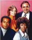  ?? MOVIE STAR NEWS/ZUMA PRESS/ TNS ?? From left, Lloyd Haynes, Karen Valentine, Denise Nicholas and Michael Constantin­e in a promotiona­l image from “Room 222.”