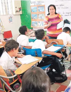  ?? FOTO: EL HERALDO ?? Los docentes celebran hoy su día, enfrentand­o batallas como la falta de plazas, carencia de material didáctico y bajos salarios.