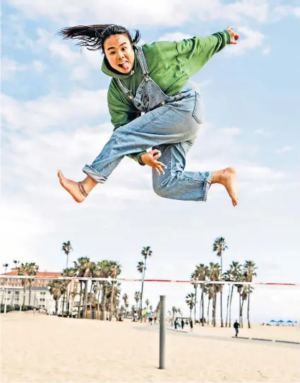  ?? ?? Line of duty: Breannah Yeh quit her job in finance technology after one of her slacklinin­g videos attracted 45million views