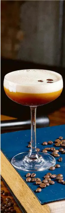  ?? Divulgação ?? O expresso martini, feito com café, do bar Café Hotel