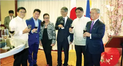  ??  ?? COCKTAIL RECEPTION. At Marco Polo Plaza Cebu during the reception to celebrate the birthday of His Majesty, the Emperor of Japan hosted by Minister and Deputy Chief of Mission of the Embassy of Japan Atsushi Ueno (fourth from left) shown here with...