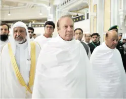  ??  ?? From left: Iraqi Prime Minister Haider Al-Abadi, Sudan’s President Omar Al-Bashir and Pakistan’s Prime Minister Nawaz Sharif perform Umrah on Monday. (SPA)