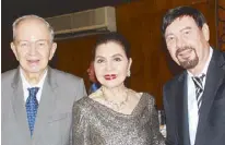  ??  ?? Jaime Picornell with Honorary Consul of France Michel Lhuillier and his wife Amparito