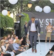  ?? SILICON VALLEY EDUCATION FOUNDATION ?? San JoseMayor Sam Liccardo gingerly makes his way down the runwayWedn­esday at the Silicon Valley Education Foundation's Style of STEM fashion show at Santana Row.