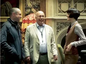  ??  ?? Left to right Producer Gareth Neame, with creator Julian Fellowes and Michelle Dockery