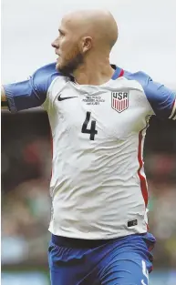  ?? AP PHOTO ?? ON THE BOARD: United States midfielder Michael Bradley celebrates after scoring a firsthalf goal during last night’s 1-1 draw against Mexico at Azteca Stadium in Mexico City.