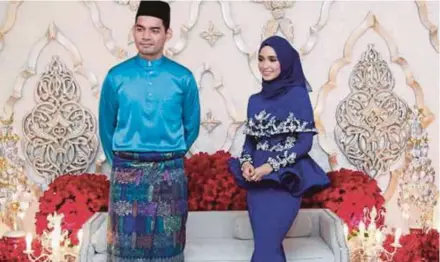  ??  ?? Actress Ummi Nazeera Zainul Abidin (right) and her soon-to-be husband Dr Mohamad Izzar Anwari will get married next month.