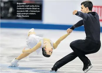  ??  ?? Juniorští mistři světa Anna Dušková a Martin Bidař na domácím ME v Ostravě potěšili sedmým místem. Foto: Reuters